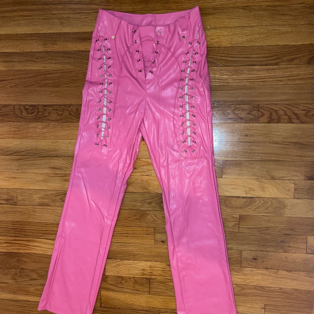 Pink thigh-cut trousers